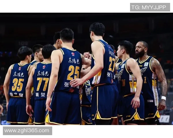 广东五大外援实力超群库克与伯克之争引发全联盟震动 广东五大外援实力超群库克与伯克之争引发全联盟震动