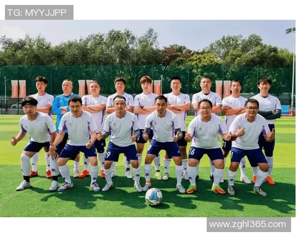 武汉足球俱乐部崛起之路探索球队发展与城市文化融合的全新篇章 武汉足球俱乐部崛起之路探索球队发展与城市文化融合的全新篇章